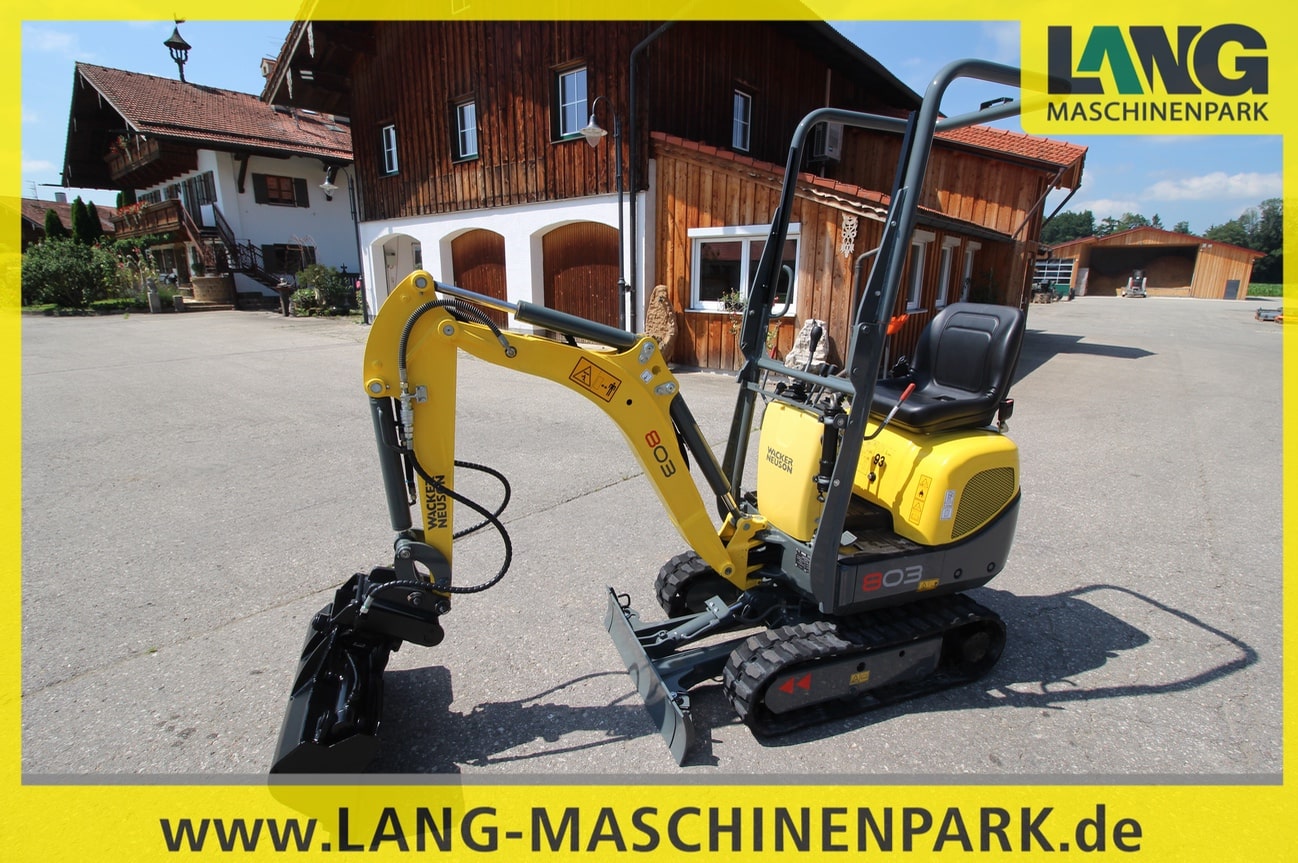 Bagger und Minibagger Wacker Neuson 803 HPU inkl. Löffelset