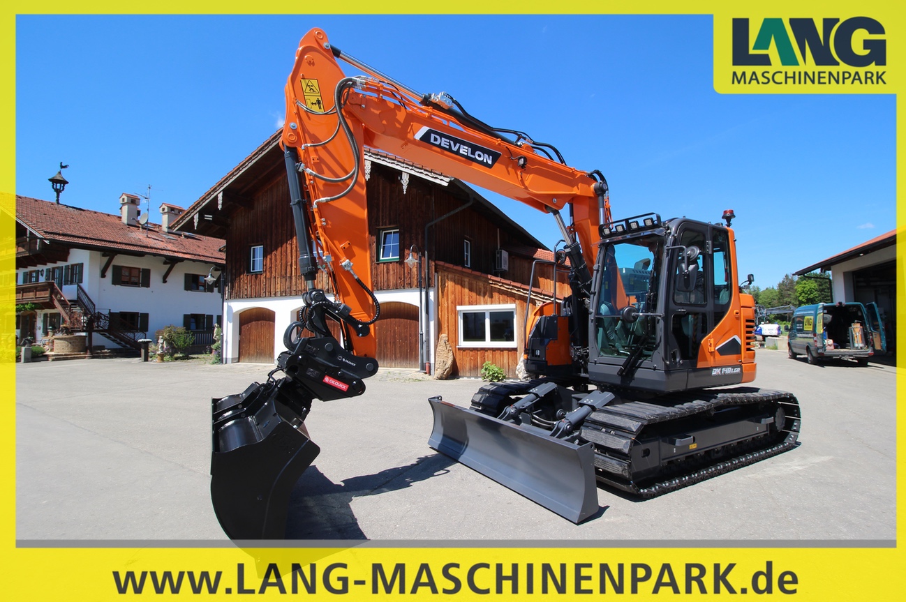 Bagger und Minibagger DEVELON DX 140 LCR-7