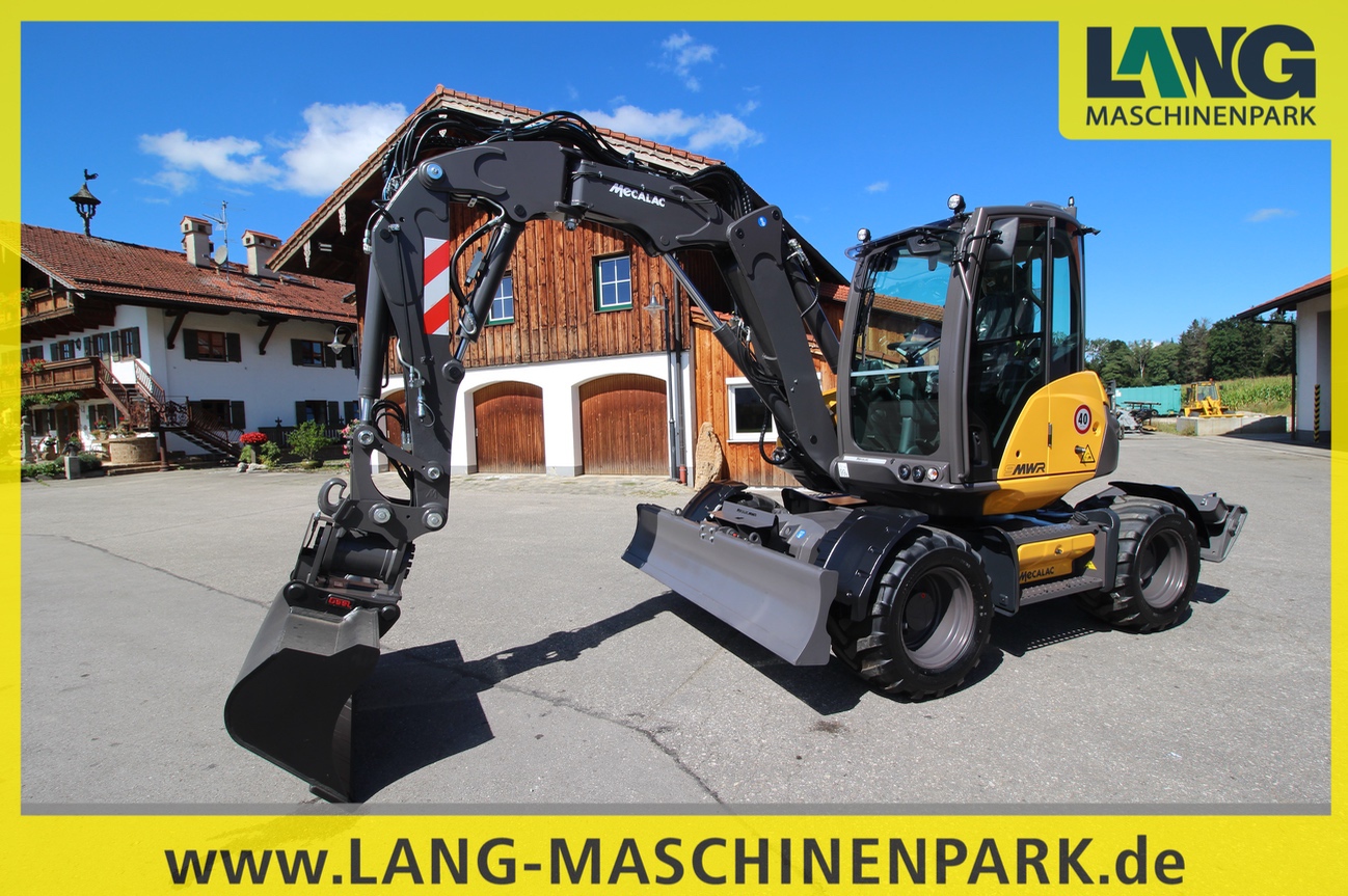 Bagger und Minibagger Mecalac 9 MWR