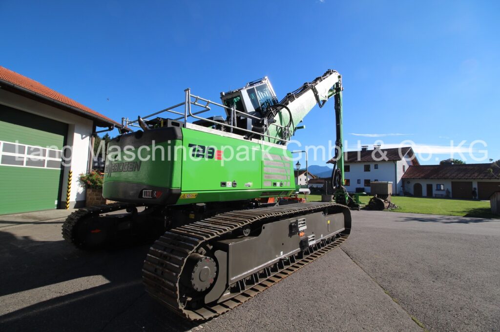 Bagger und Minibagger SENNEBOGEN 728E Fällbagger